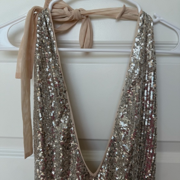 Fashion Nova Sequin Halter Neck Midi Party Dress Medium - Picture 3 of 7